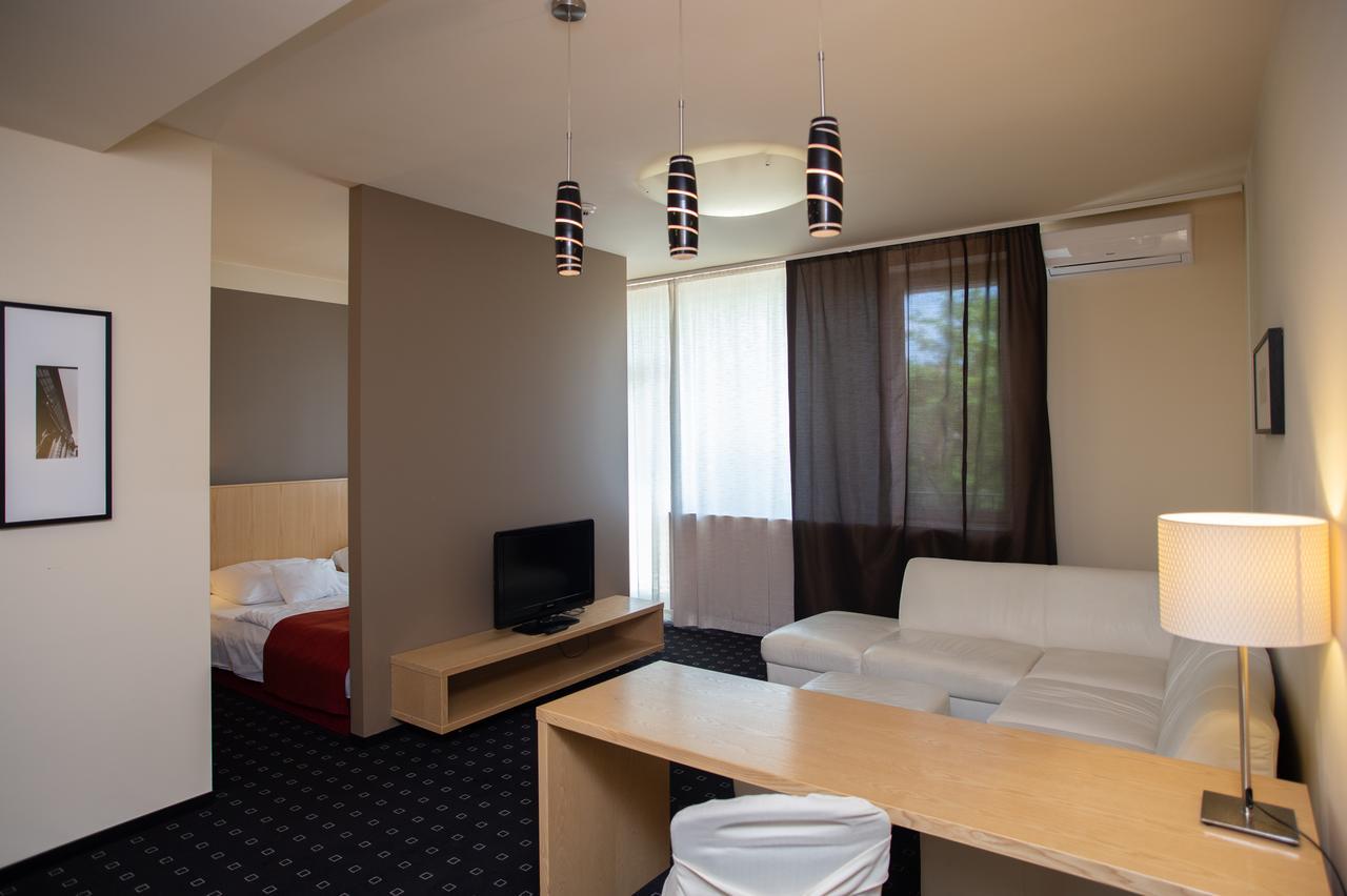 Hotel Laterum Πετς Εξωτερικό φωτογραφία